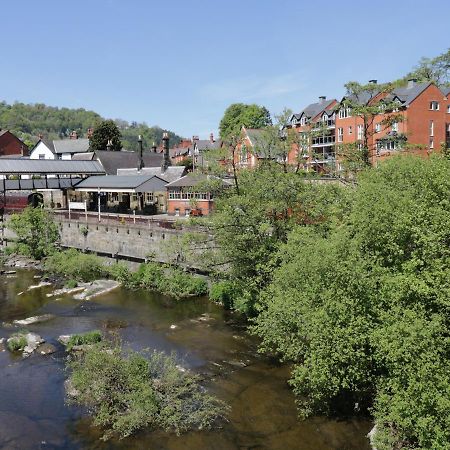 Westoe Hideaway Villa Llangollen Buitenkant foto