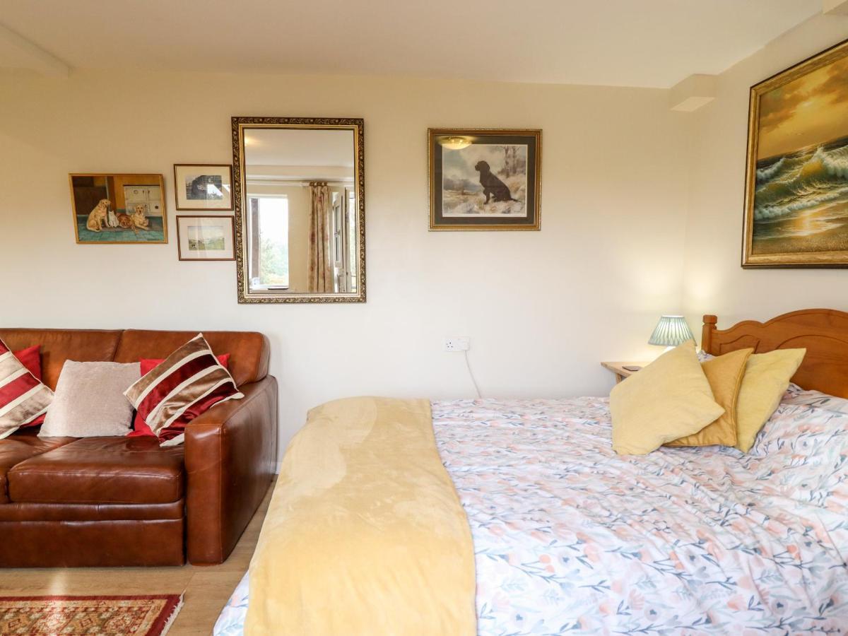 Westoe Hideaway Villa Llangollen Buitenkant foto
