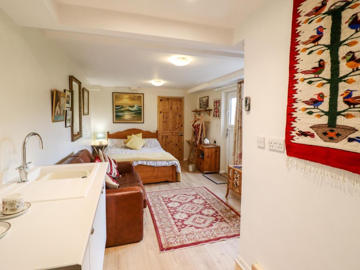 Westoe Hideaway Villa Llangollen Buitenkant foto